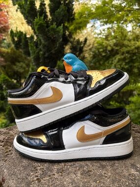 Nike air jordan youth Sneakers shoes